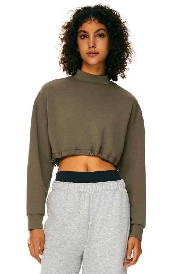 Cropped Casual Sweatshirt - Image 8