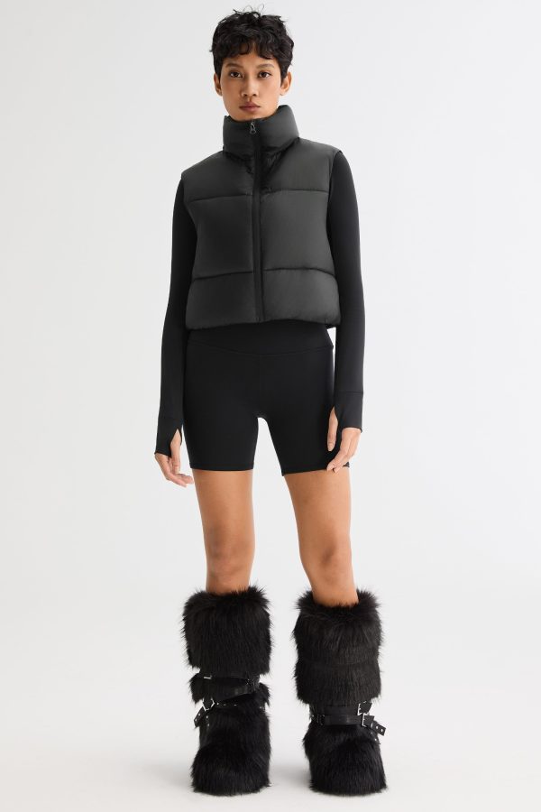 Cropped Puffer Down Vest - Image 9
