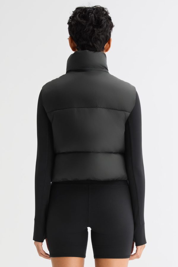 Cropped Puffer Down Vest - Image 7