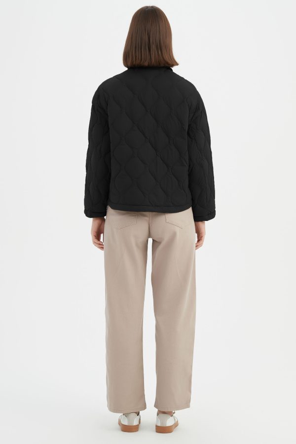 Lightweight Cropped Down Puffer Jacket - Image 32
