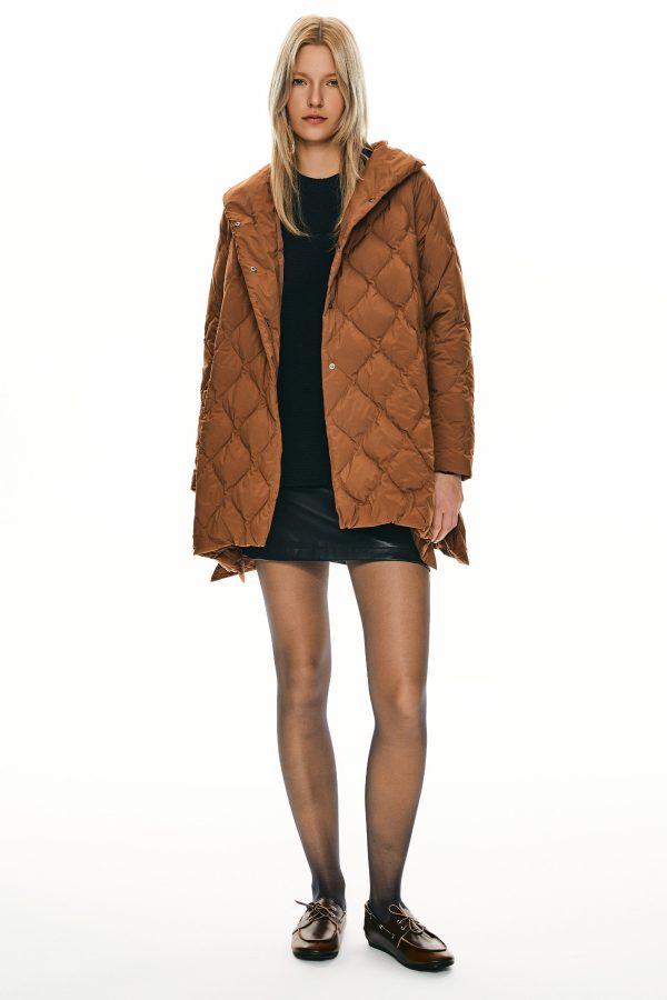 Lightweight Long-Sleeve Down Puffer Jacket - Image 15