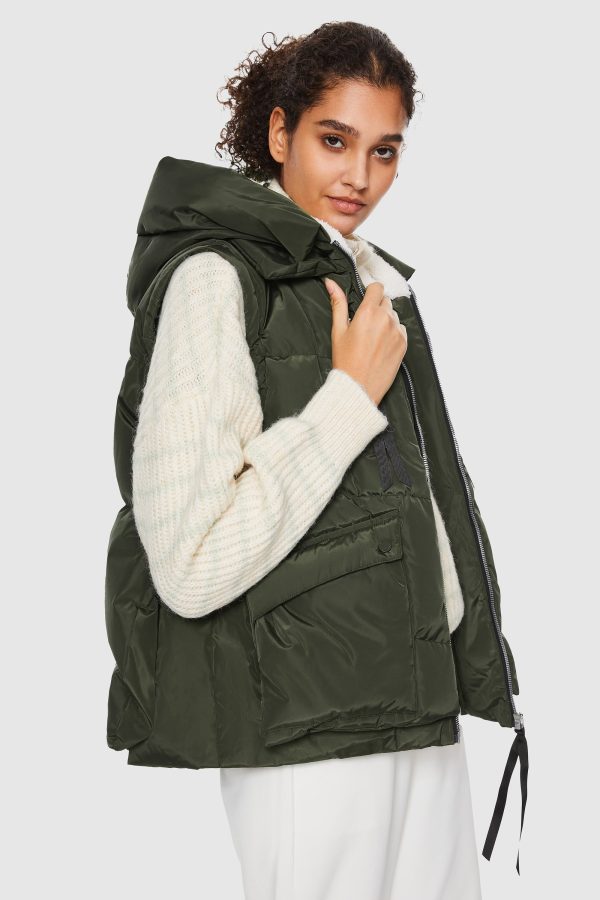 092 Classics Cropped Down Vest - Image 4