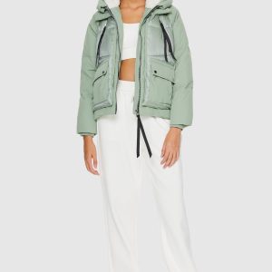 092 Colorlay Cropped Hooded Down Puffer Jacket
