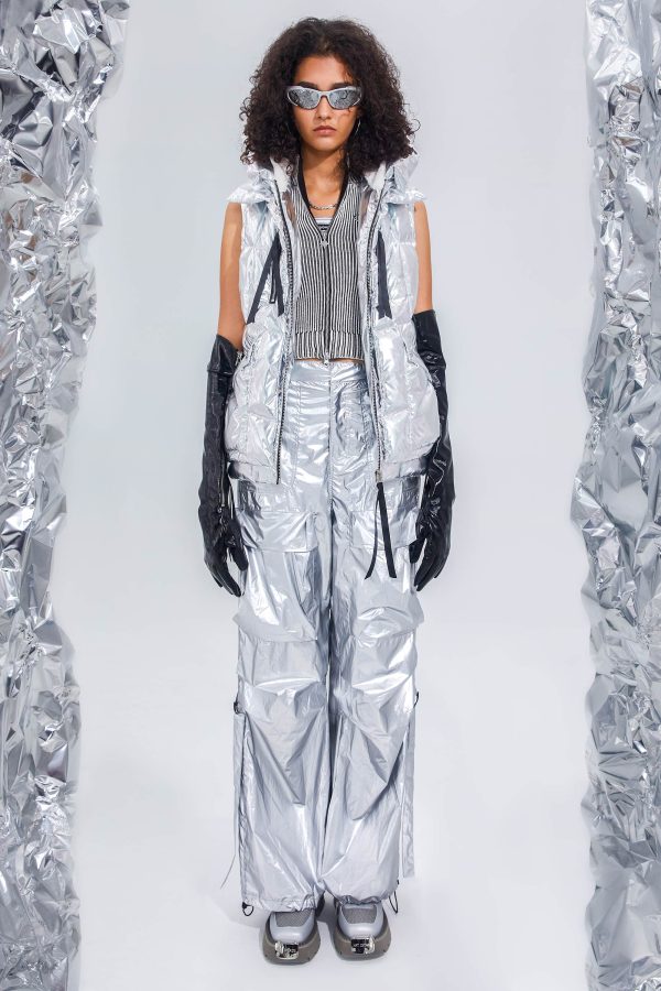 092 Cosmos Cropped Chrome Down Vest - Image 5