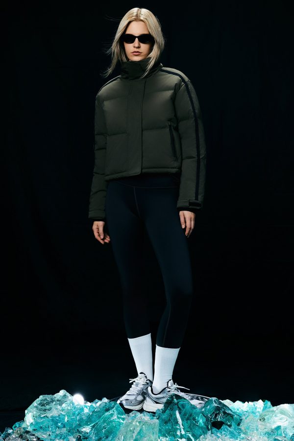 Cropped Quilted Down Puffer Jacket - Image 18