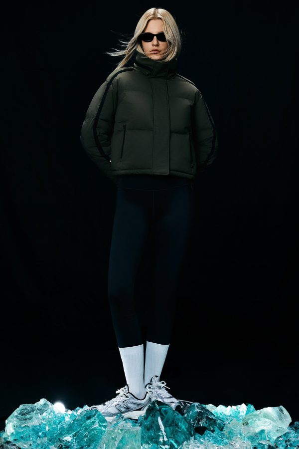 Cropped Quilted Down Puffer Jacket - Image 19