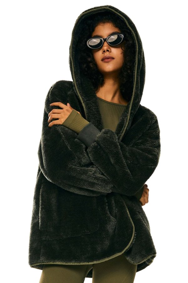 Hooded Sherpa Jacket - Image 18