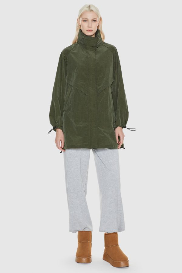 Lightweight Hooded Windbreaker