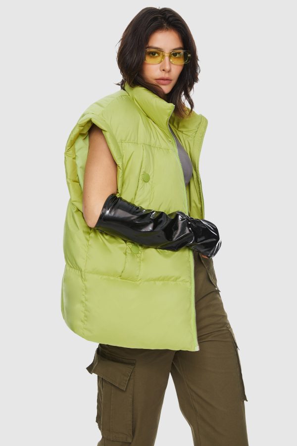 Sleeveless Classic Puffer Vest - Image 11