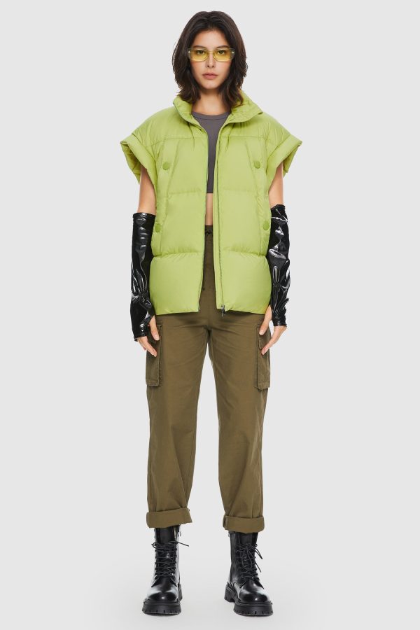 Sleeveless Classic Puffer Vest - Image 9