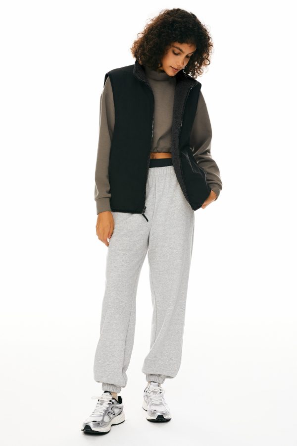 Oversized Fleece Reversible Vest Sherpa with Pockets - Image 3