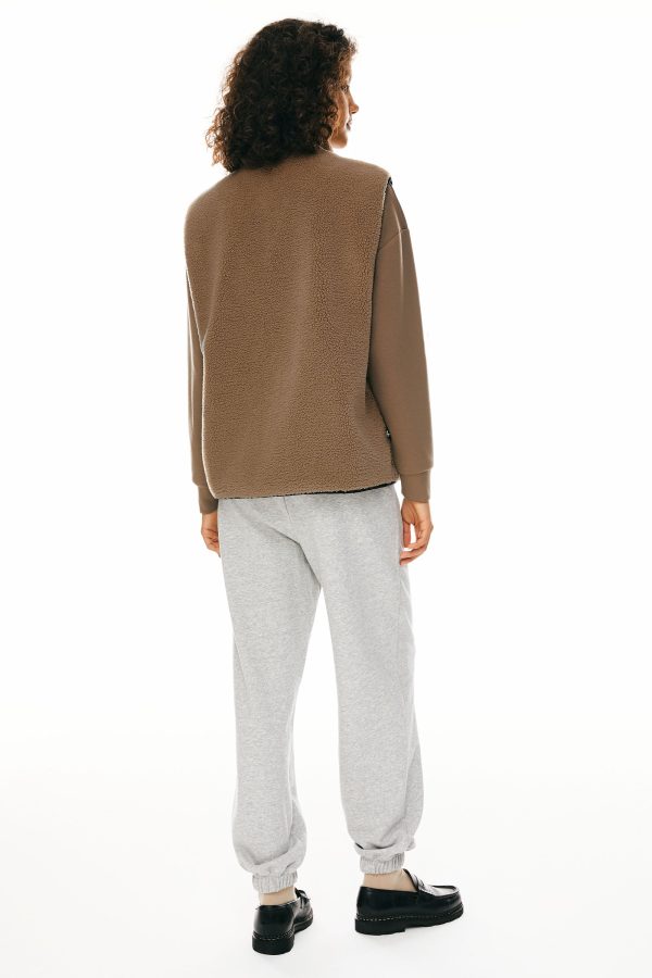 Oversized Fleece Reversible Vest Sherpa with Pockets - Image 23