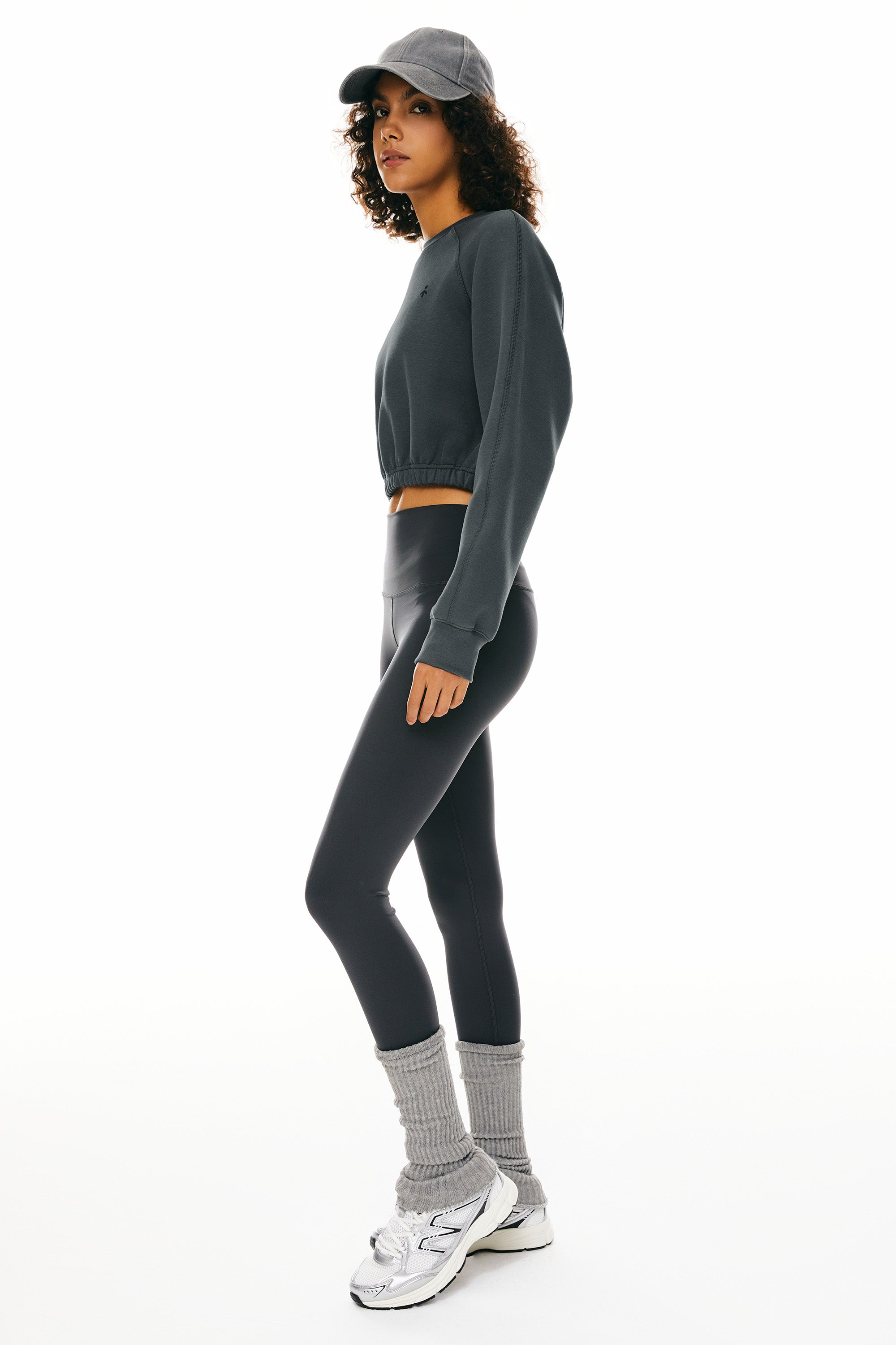 Oversized Cropped Sweatshirt Long Sleeve - Image 4