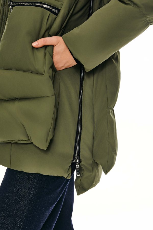 092 Classics Thickened Down Jacket with Faux Fur Hood - Image 15
